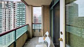 2111 - 238 DORIS AVENUE Toronto