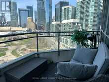 1811 - 228 QUEENS QUAY W Toronto