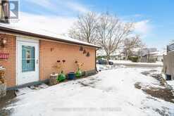 4 STRATHAVON DRIVE Toronto