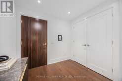 407 - 455 WELLINGTON STREET W Toronto