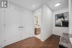 407 - 455 WELLINGTON STREET W Toronto