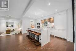 407 - 455 WELLINGTON STREET W Toronto