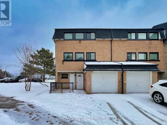 34 - 12 POPLAR CRESCENT Aurora Ontario