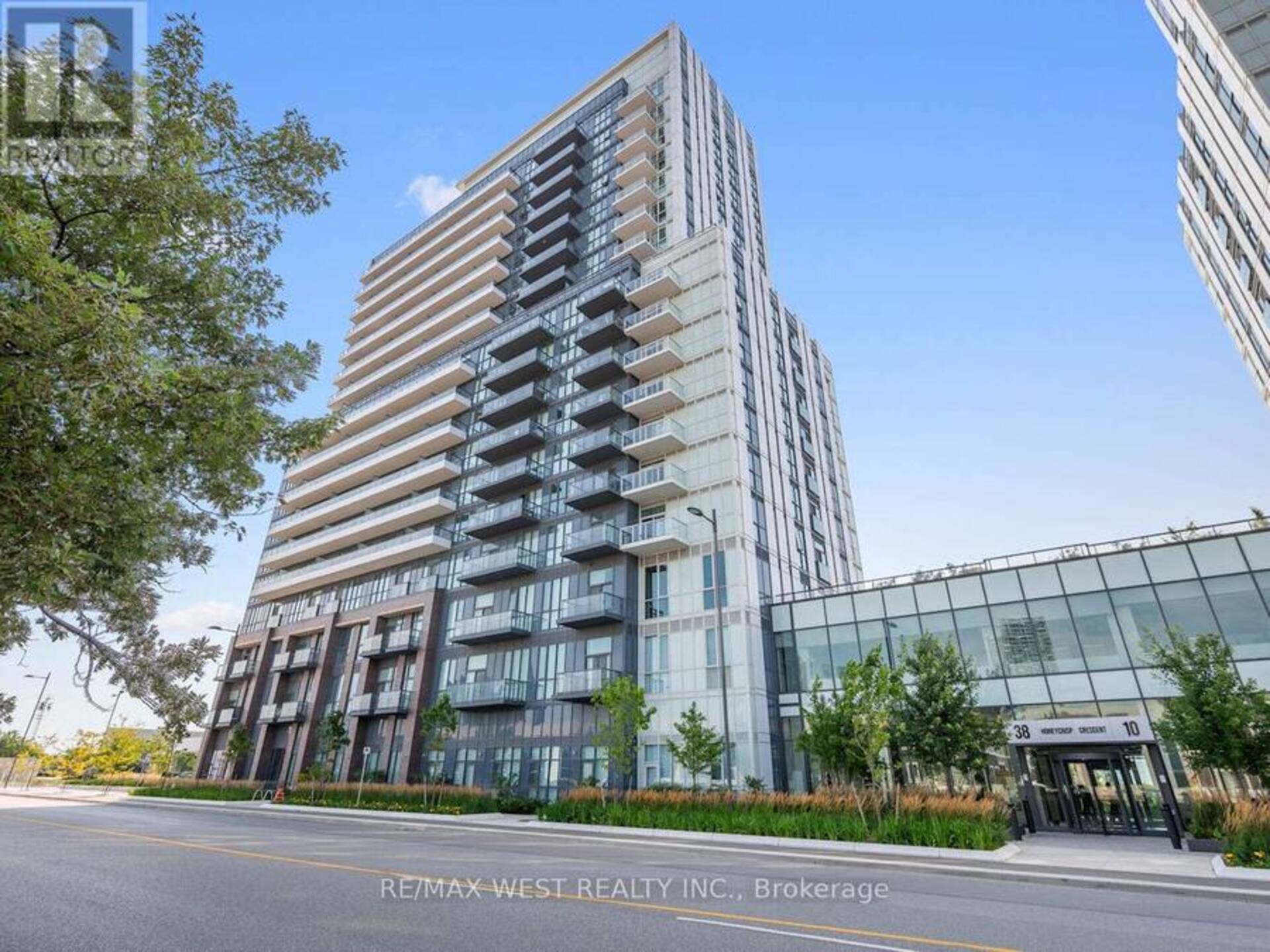 1111 - 38 HONEYCRISP CRESCENT Vaughan