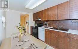 402 - 349 ST.CLAIR AVENUE W Toronto