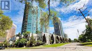 PH 24 - 25 GREENVIEW AVENUE Toronto