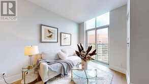 PH 24 - 25 GREENVIEW AVENUE Toronto