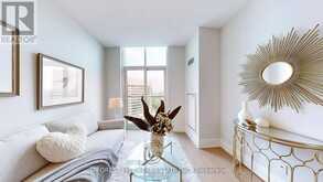 PH 24 - 25 GREENVIEW AVENUE Toronto