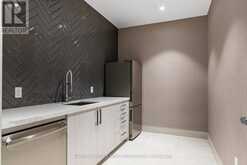 305 - 293 THE KINGSWAY Toronto