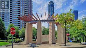 1011 - 1 ELM DRIVE W Mississauga