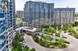 687 - 23 COX BOULEVARD Markham