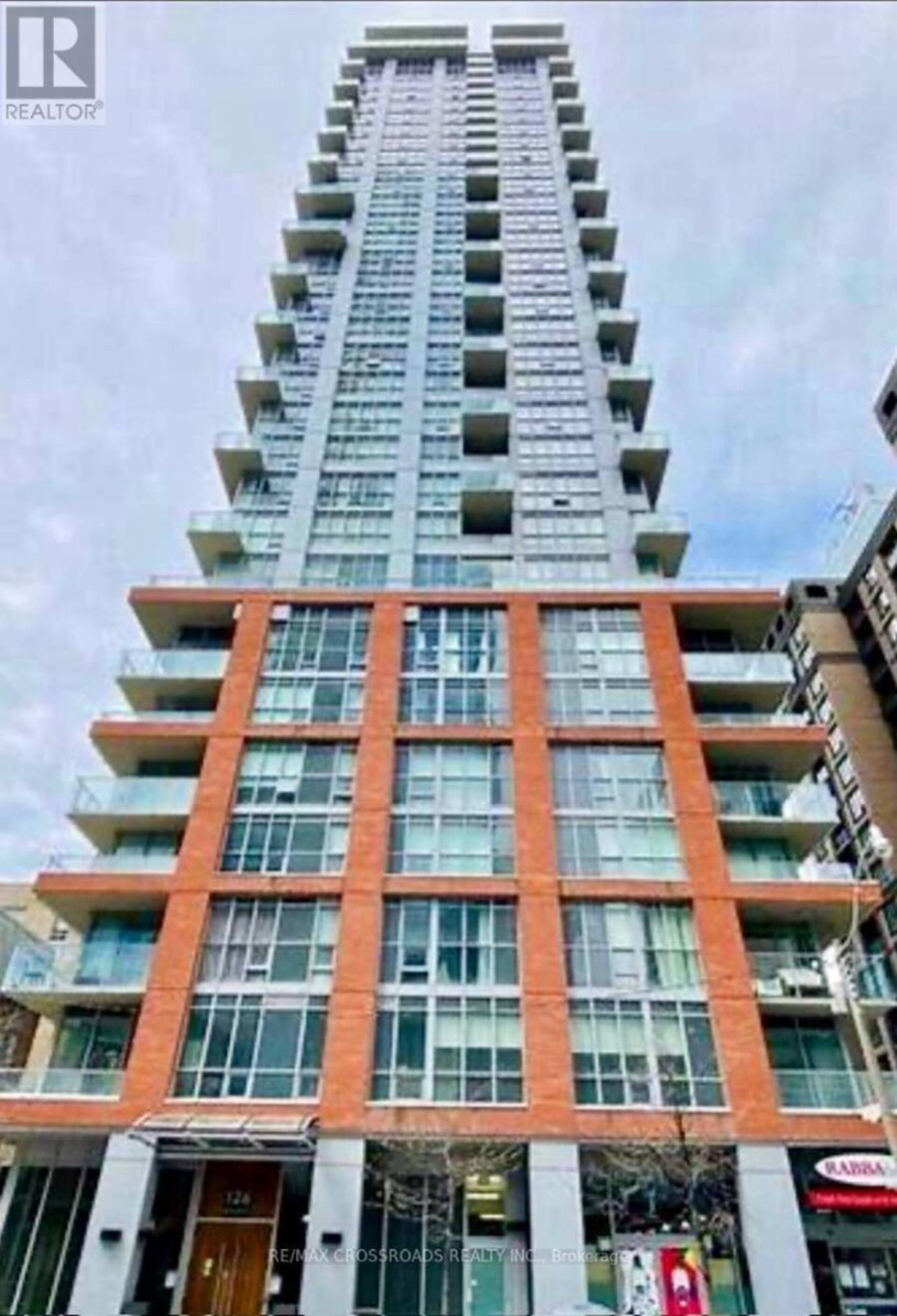 702 - 702 126 SIMCOE STREET Toronto