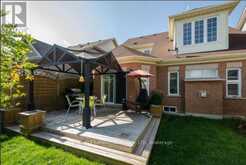 30 MASTERS GREEN CRESCENT Brampton