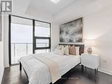 4711 - 11 WELLESLEY STREET W Toronto