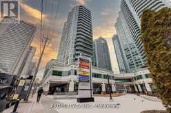 1006 - 10 QUEENS QUAY W Toronto