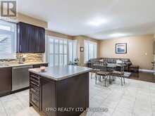 450 SUMMERLYN TRAIL Bradford/West Gwillimbury