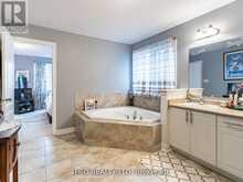 450 SUMMERLYN TRAIL Bradford/West Gwillimbury