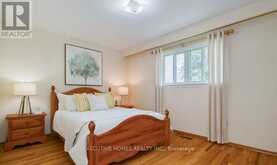 10 LEIGHTON COURT Toronto