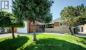 10 LEIGHTON COURT Toronto