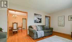 10 LEIGHTON COURT Toronto