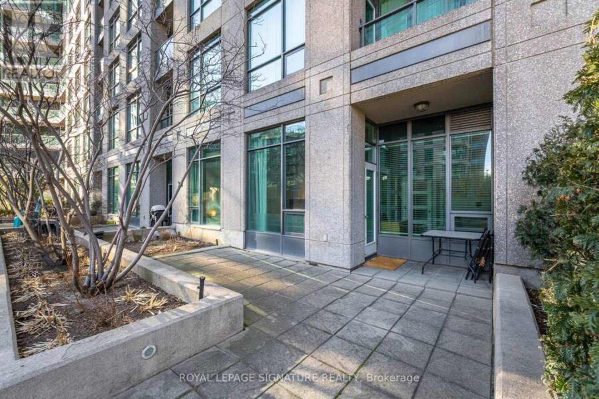 122 - 231 FORT YORK BOULEVARD Toronto