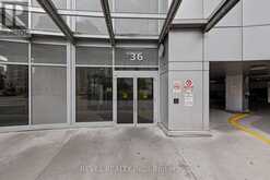 812 - 36 LEE CENTRE DRIVE Toronto