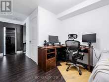 708 - 386 YONGE STREET Toronto