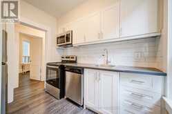 2 - 1074 ST CLAIR AVENUE W Toronto