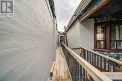 2 - 1074 ST CLAIR AVENUE W Toronto