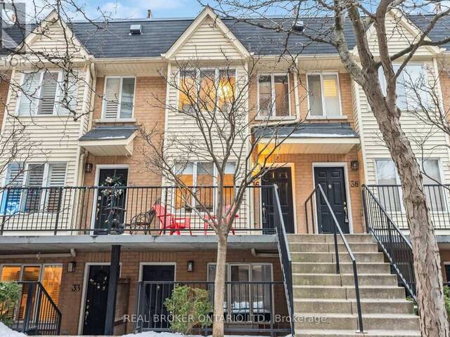 36 - 208 NIAGARA STREET Toronto Ontario