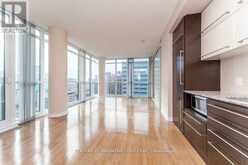 1610 - 770 BAY STREET Toronto