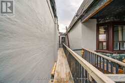 4 - 1074 ST CLAIR AVENUE W Toronto