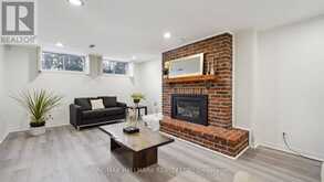 73 REGENCY SQUARE Toronto