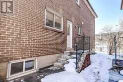 42 MUIRHEAD ROAD Toronto