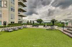 305 - 3865 LAKE SHORE BOULEVARD W Toronto