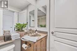 1005 - 319 MERTON STREET Toronto