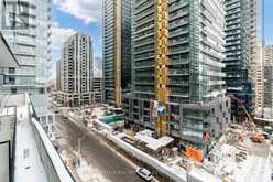 806 - 117 BROADWAY AVENUE N Toronto