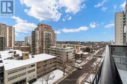 806 - 117 BROADWAY AVENUE N Toronto