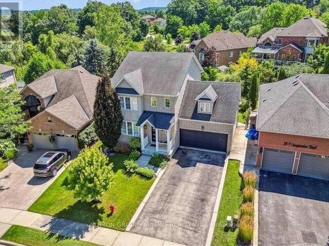 17 WINEGARDEN TRAIL Hamilton Ontario