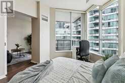 1119 - 230 QUEENS QUAY W Toronto