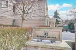 TH103 - 32 KENASTON GARDENS Toronto