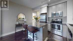 204 - 1638 BLOOR STREET W Toronto