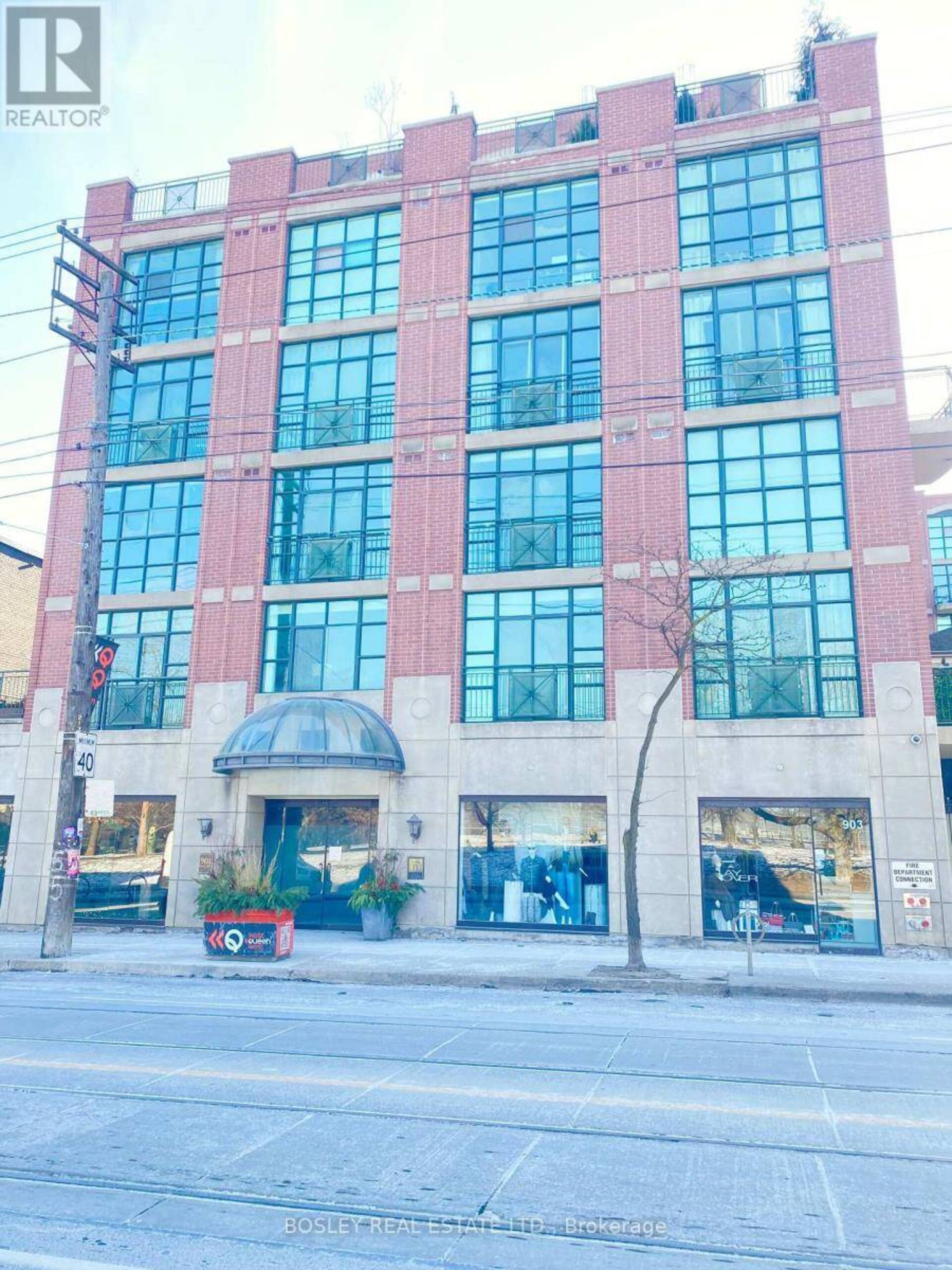 215 - 901 QUEEN STREET W Toronto