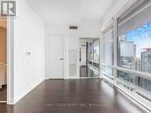 2904 - 15 GRENVILLE STREET Toronto