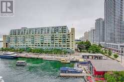 809 - 77 HARBOUR SQUARE W Toronto