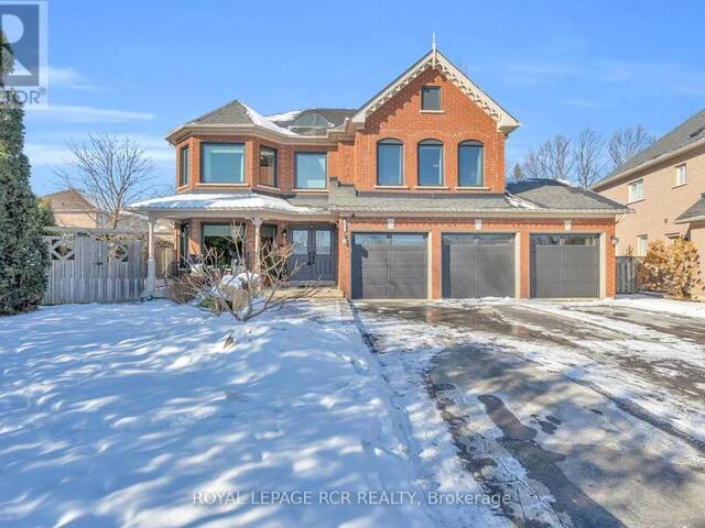 275 FLANNAGAN COURT Newmarket Ontario