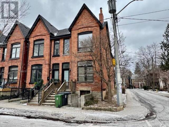 UPPER - 1 HOWIE AVENUE Toronto Ontario