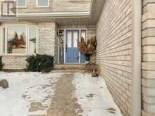 9 TOWER COURT Bradford/West Gwillimbury