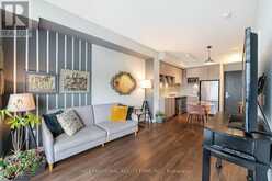 303 - 52 FOREST MANOR ROAD Toronto