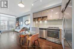 303 - 52 FOREST MANOR ROAD Toronto